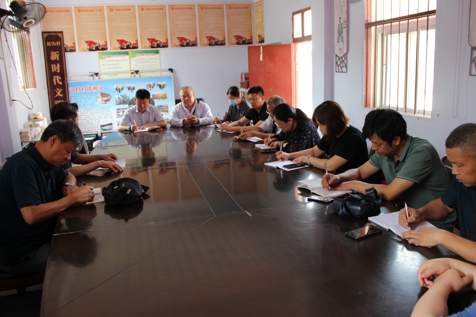 IMG_1437.JPG IMG_1437.JPG